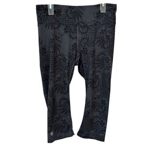 Athleta Floral Capri Leggings Women’s Small